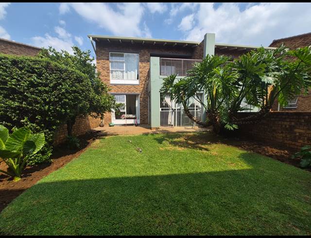 2 BEDROOM APARTMENT FOR SALE IN RAVENSWOOD